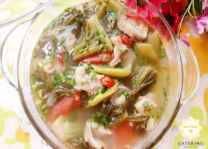 Làm "canh cải chua sườn non" vừa dễ vừa ngon