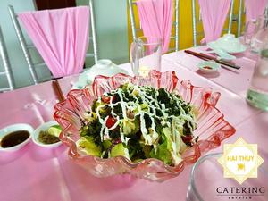 Khai vị bữa tiệc với món salad thanh mát và bổ dưỡng