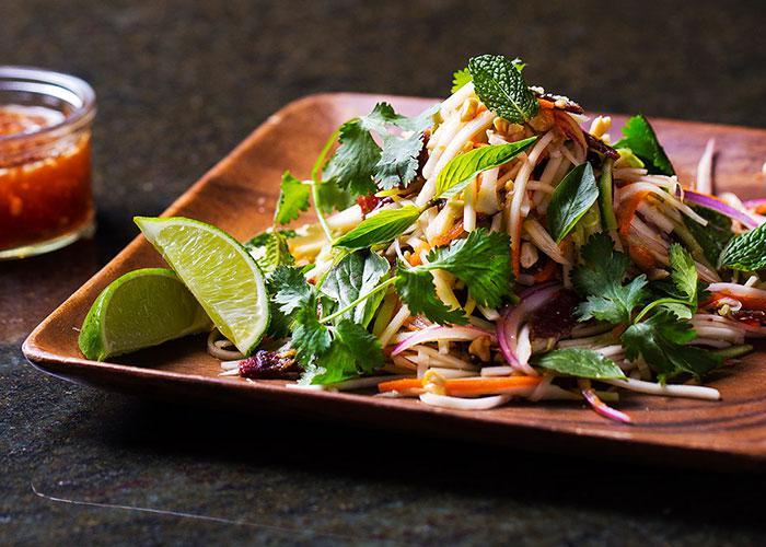 Hài lòng tuyệt đối với các món ngon đãi tiệc công ty