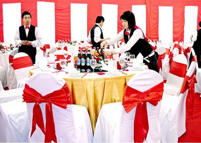 Dịch vụ nấu tiệc tại nhà - Hai Thụy Catering và những ưu điểm bạn không thể bỏ qua