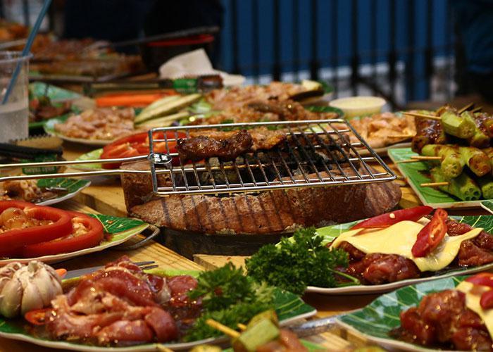 Tổ chức buffet tiệc nướng ngoài trời, tưởng khó nhưng lại dễ vô cùng