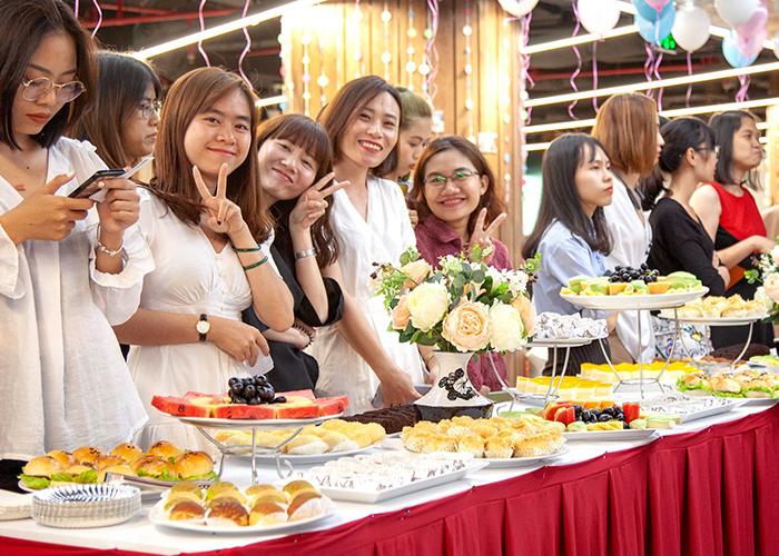 Cách setup buổi tiệc công ty sang trọng tại đặt tiệc tại công ty quận 3